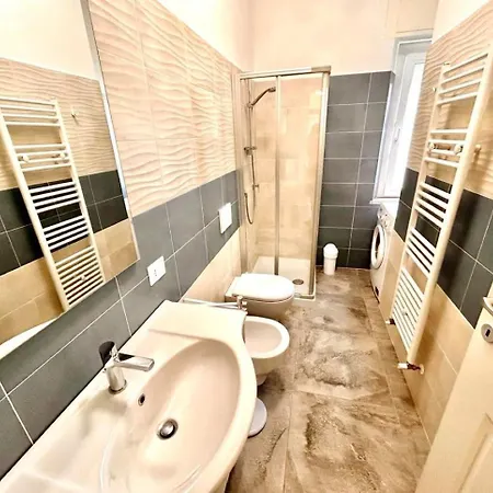 Bilo Leonello, Moderno Al Taunus Apartament